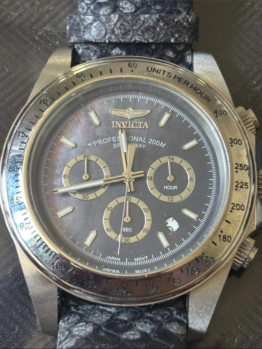 Invicta Speedway Chronograph leather Strap Snakeprint.